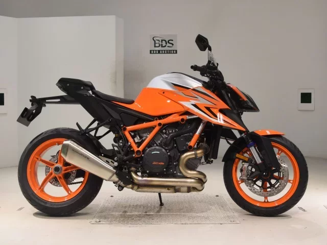 Other KTM1290 SUPER DUKE RE HO лот № 0241 оценка 8  с аукциона в Японии