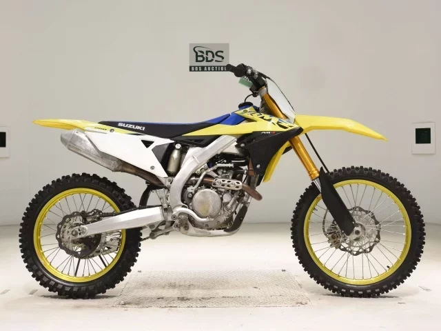 Suzuki RM-Z250 лот № 0324 оценка 4  с аукциона в Японии