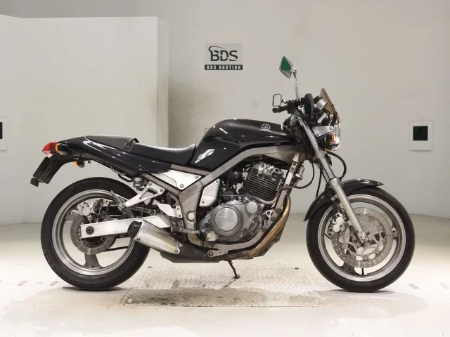 Yamaha SRX600-4