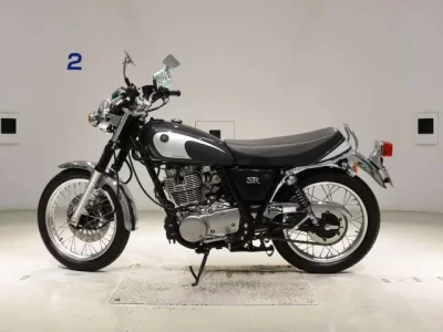 Yamaha SR400-5 лот № 5076 оценка 5  с аукциона в Японии 2