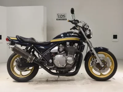Kawasaki ZEPHYR1100  с аукциона в Японии