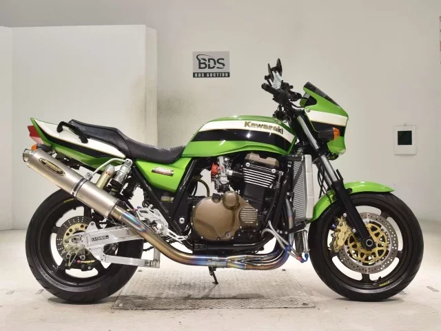 Kawasaki ZRX1200R лот № 2696 оценка 4  с аукциона в Японии