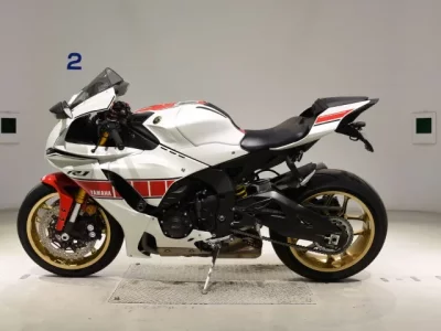 Yamaha YZF-R1  с аукциона в Японии
