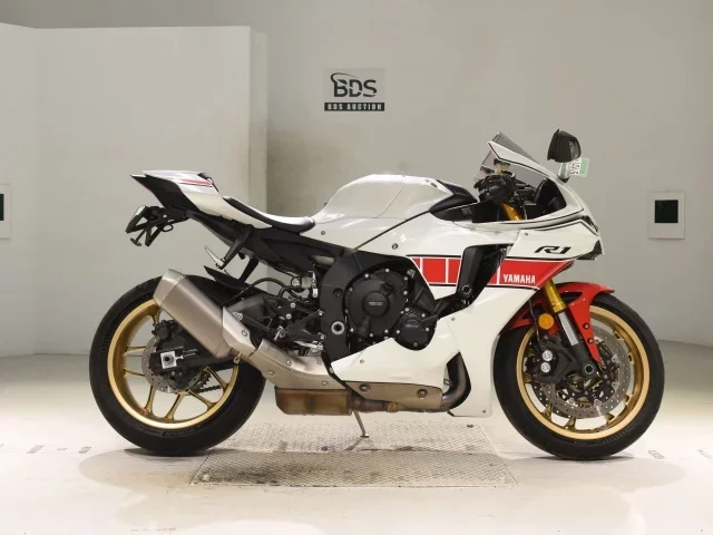 Yamaha YZF-R1 лот № 5107 оценка 5  с аукциона в Японии