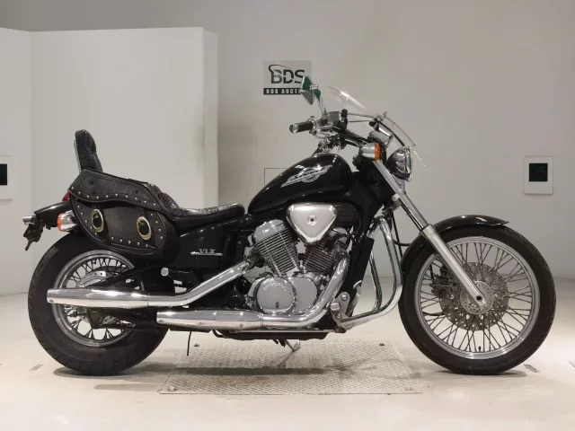 Honda STEED600 лот № 2772 оценка 4  с аукциона в Японии