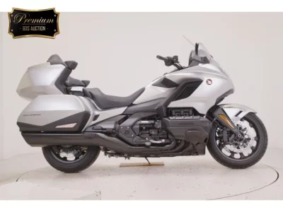 Honda GL1800 TOUR D  с аукциона в Японии