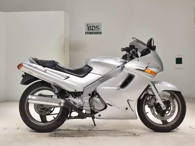Kawasaki ZZR250 лот № 2996 оценка 4  с аукциона в Японии