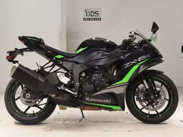 Kawasaki ZX-6RA лот № 0159 оценка 6  с аукциона в Японии