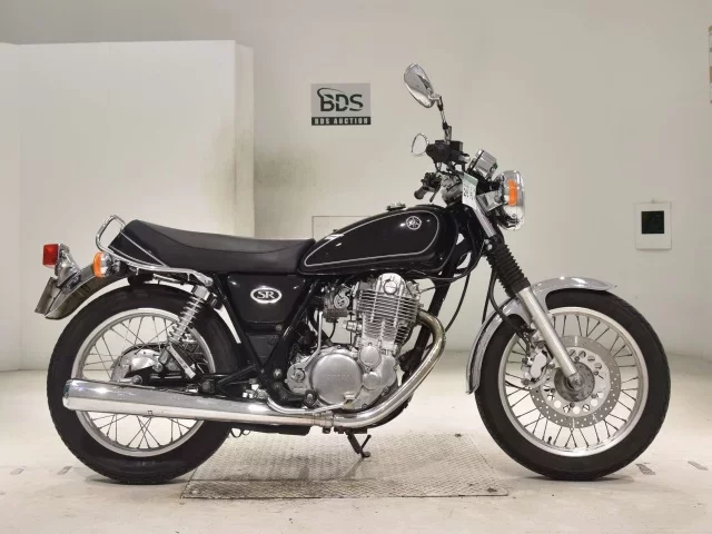 Yamaha SR400-3 лот № 2616 оценка 4  с аукциона в Японии