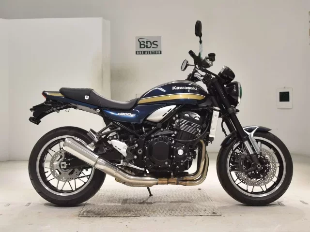 Kawasaki Z900RS лот № 2644 оценка 7  с аукциона в Японии