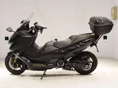 Yamaha T-MAX560T лот № 7801 оценка 5  с аукциона в Японии 2