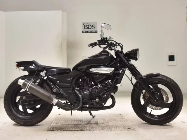 Kawasaki ELIMINATOR 250V лот № 2711 оценка 4  с аукциона в Японии