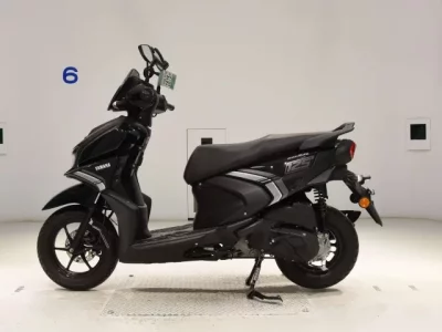 Yamaha CYGNUS RAYZR