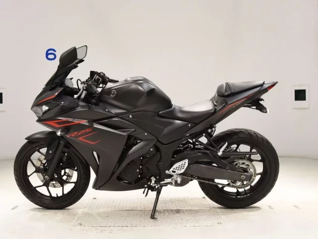 Yamaha YZF-R25A