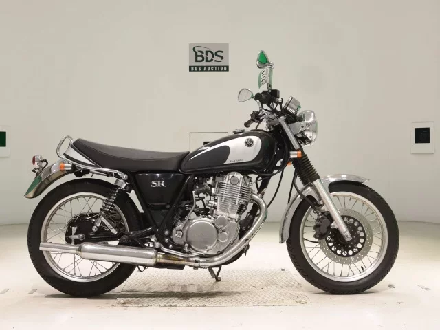 Yamaha SR400-5 лот № 5114 оценка 5  с аукциона в Японии