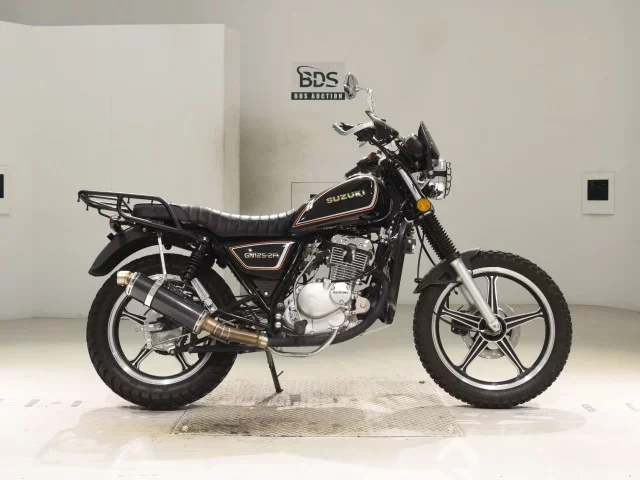 Suzuki GN125-2F