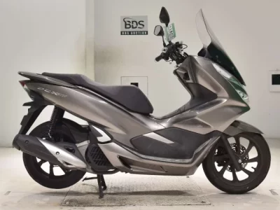 Honda PCX150-3