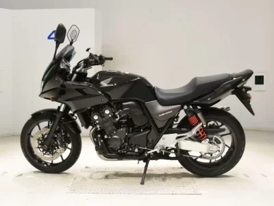Honda CB400SFV-4 BOLDORABS  с аукциона в Японии