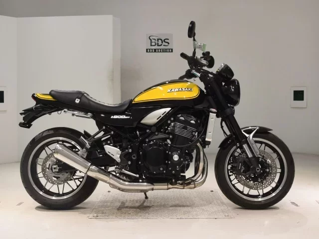 Kawasaki Z900RS лот № 0286 оценка 5  с аукциона в Японии