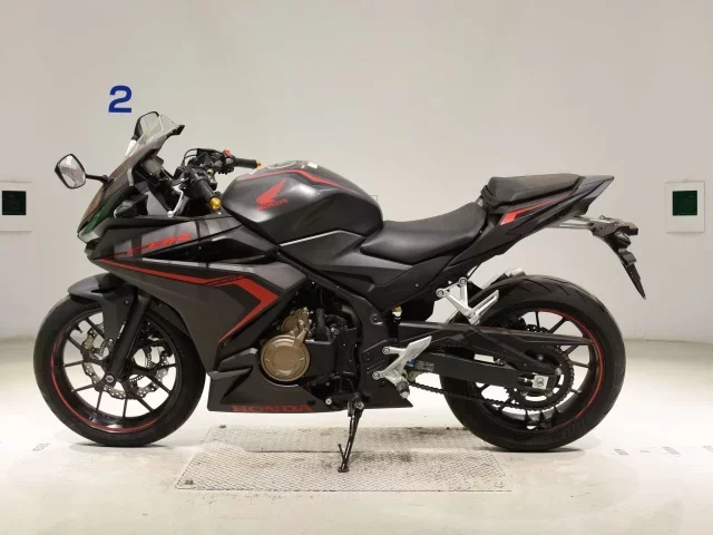 Honda CBR400R-2