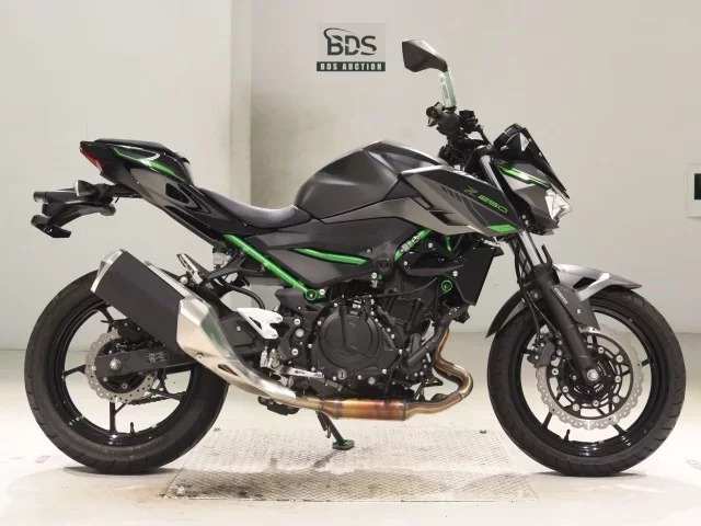 Kawasaki Z250-2 лот № 5328 оценка 7  с аукциона в Японии