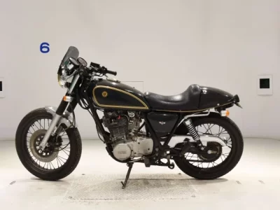 Yamaha SR400-1  с аукциона в Японии