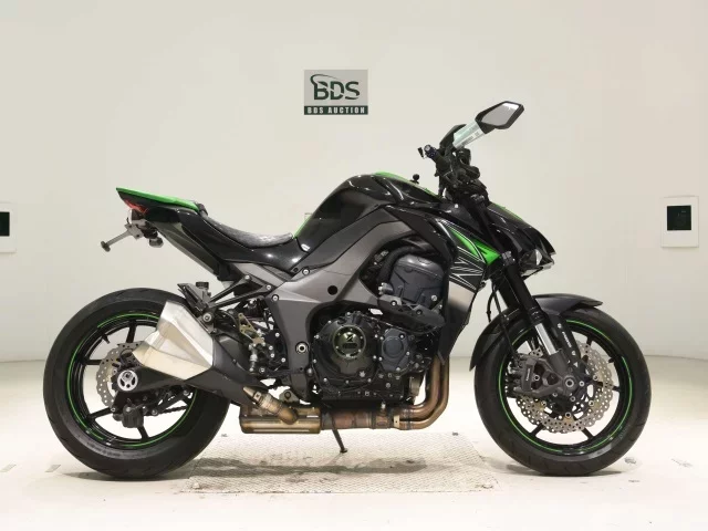 Kawasaki Z1000-5A лот № 7695 оценка 5  с аукциона в Японии