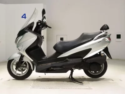 Suzuki BURGMAN200  с аукциона в Японии