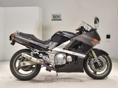 Kawasaki ZZR400-2