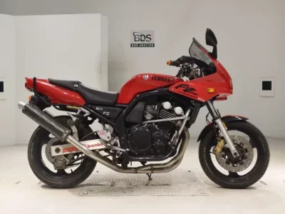 Yamaha FZ400