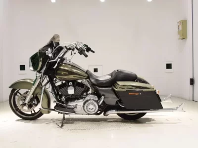 Harley-Davidson HARLEY FLHX1690  с аукциона в Японии