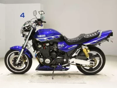 Yamaha XJR1300  с аукциона в Японии