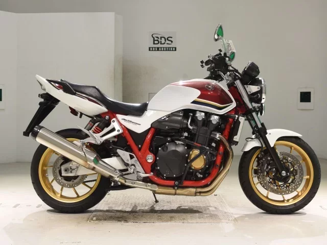 Honda CB1300SF лот № 5086 оценка 5  с аукциона в Японии