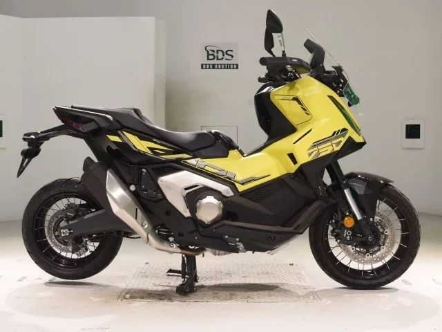 Honda X-ADV750-2 лот № 5113 оценка 7  с аукциона в Японии