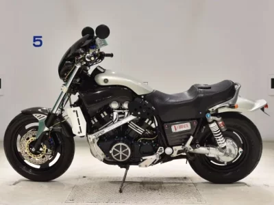 Yamaha V-MAX  с аукциона в Японии
