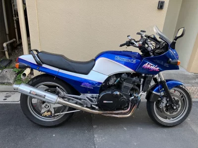 Kawasaki GPZ900R