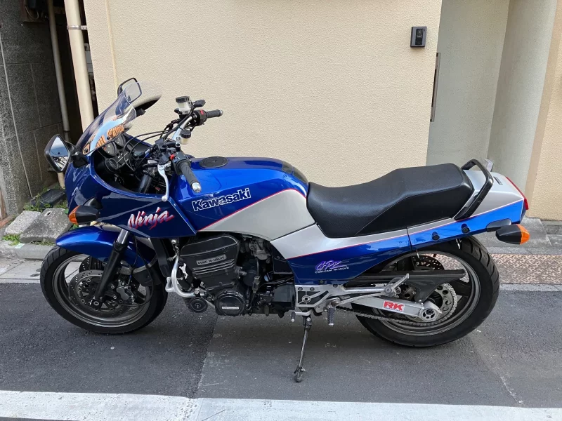 Kawasaki GPZ900R
