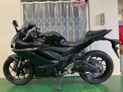 Yamaha YZF-R25 ABS