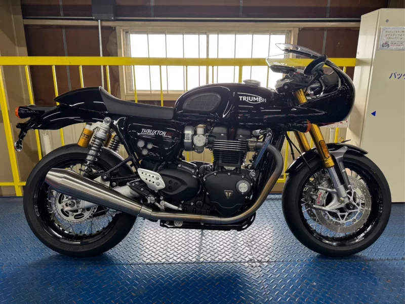 Triumph  THRUXTON RS лот № 00032 оценка 5  с аукциона в Японии