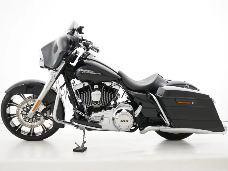 Harley-Davidson HARLEY FLHX1580