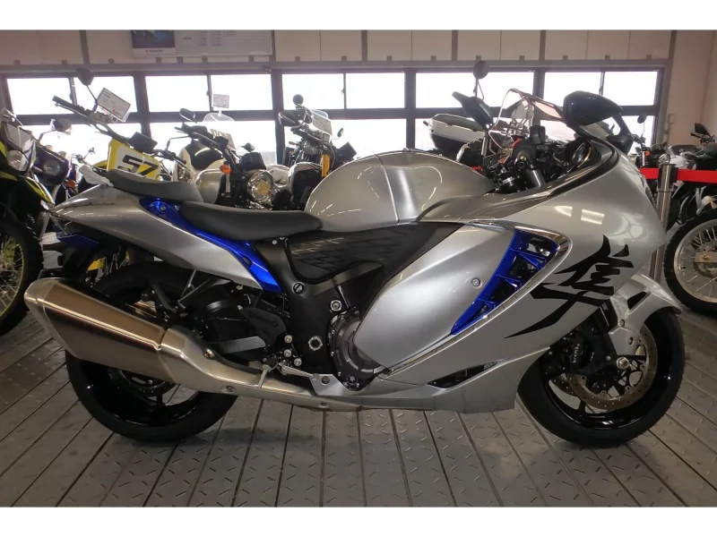Suzuki Hayabusa лот № 04027 оценка 5  с аукциона в Японии