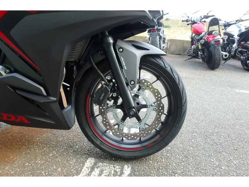 Honda CBR400R ABS