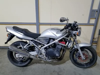 Suzuki BANDIT400-1