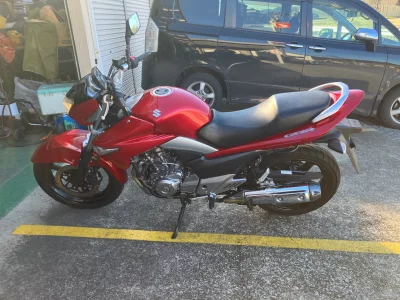 Suzuki GSR250  с аукциона в Японии