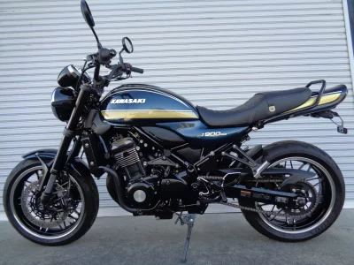 Kawasaki Z900RS лот № 02214 оценка 5  с аукциона в Японии 2