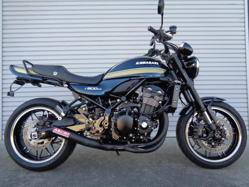 Kawasaki Z900RS лот № 02214 оценка 5  с аукциона в Японии