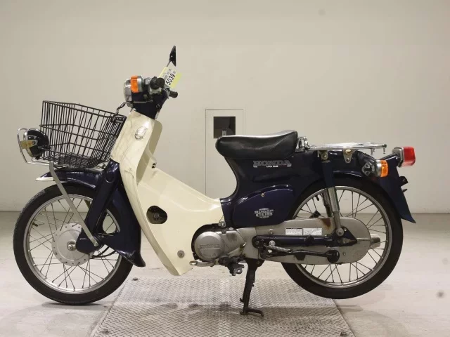 Honda C90