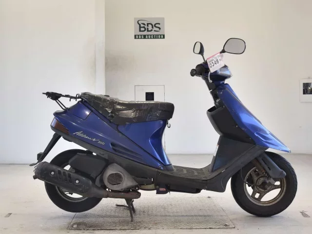 Suzuki ADDRESS V100
