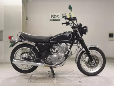 Yamaha SR400-3  с аукциона в Японии