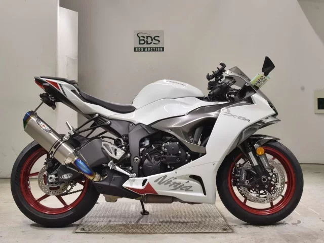 Kawasaki ZX-6RA лот № 2626 оценка 7  с аукциона в Японии